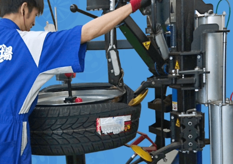 タイヤ専門店の高い技術