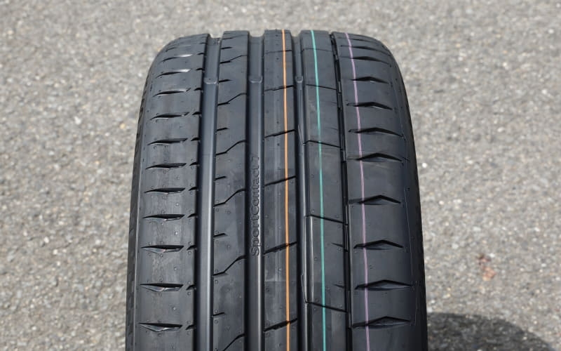 スポコン 正面.jpg